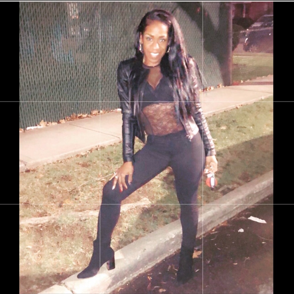 Meet your Posher, Mizz Tee